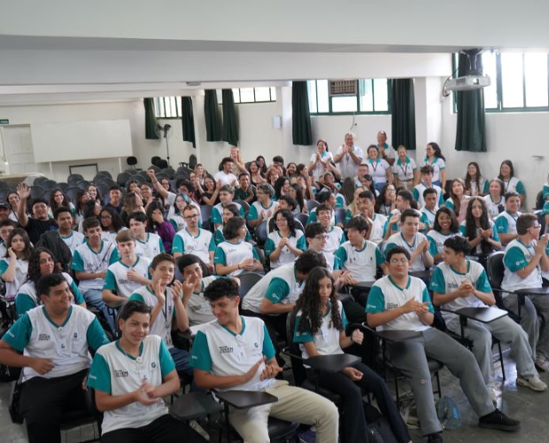 Evento celebra sucesso da turma 2024-2026 do Programa Jovem Aprendiz da FUVS